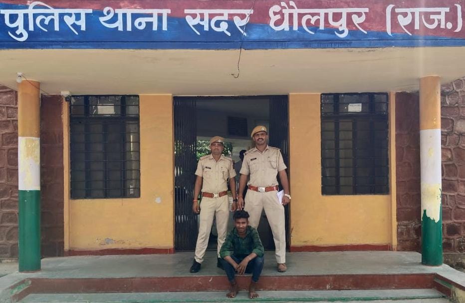 वारदात की फिराक में घूमते एक युवक को एक अवैध देशी कट्टा व दो जिंदा कारतूस सहित किया गिरफ्तार