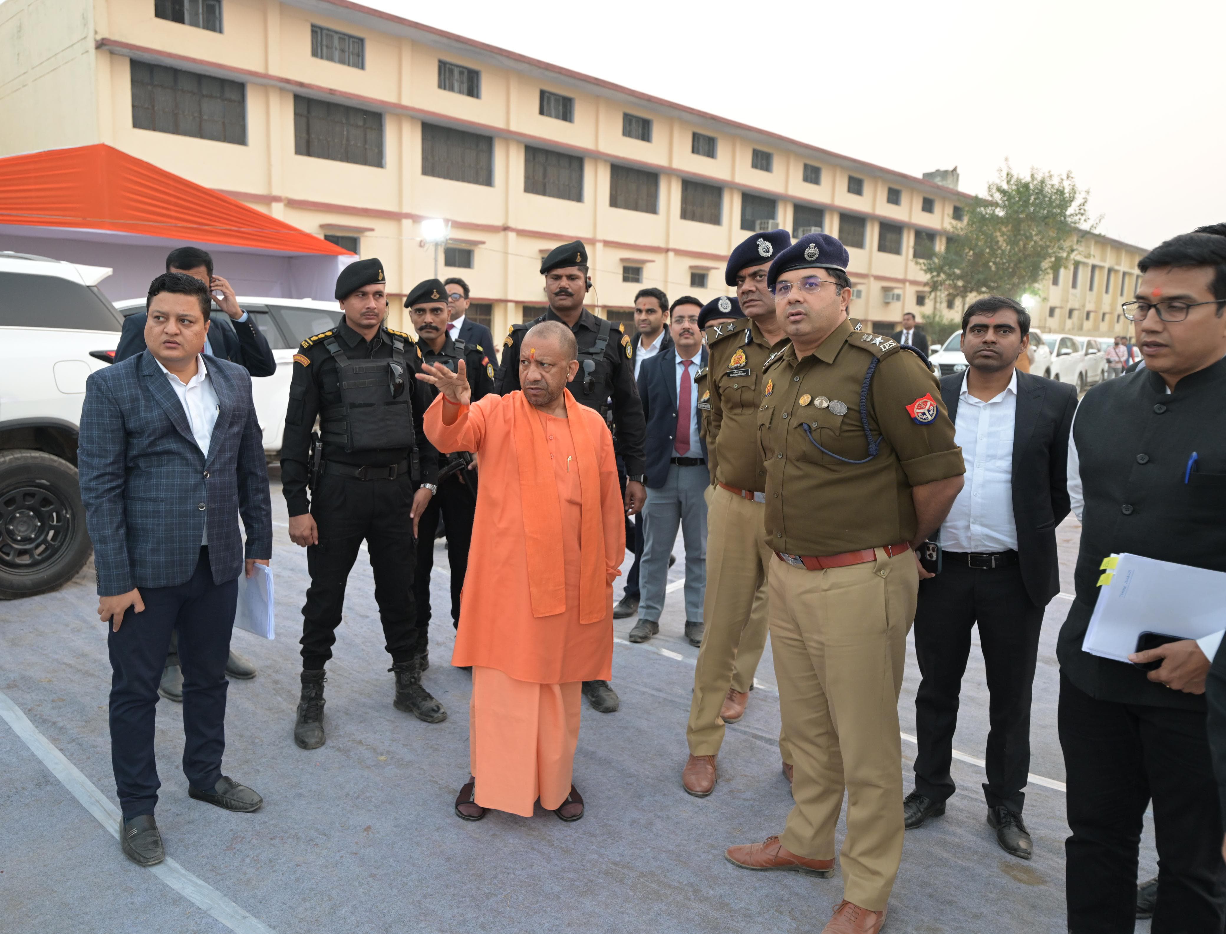 योगी सरकार में 2249 नई एम्बुलेंस के साथ प्रदेश की एम्बुलेंस सेवा हुई और सशक्त