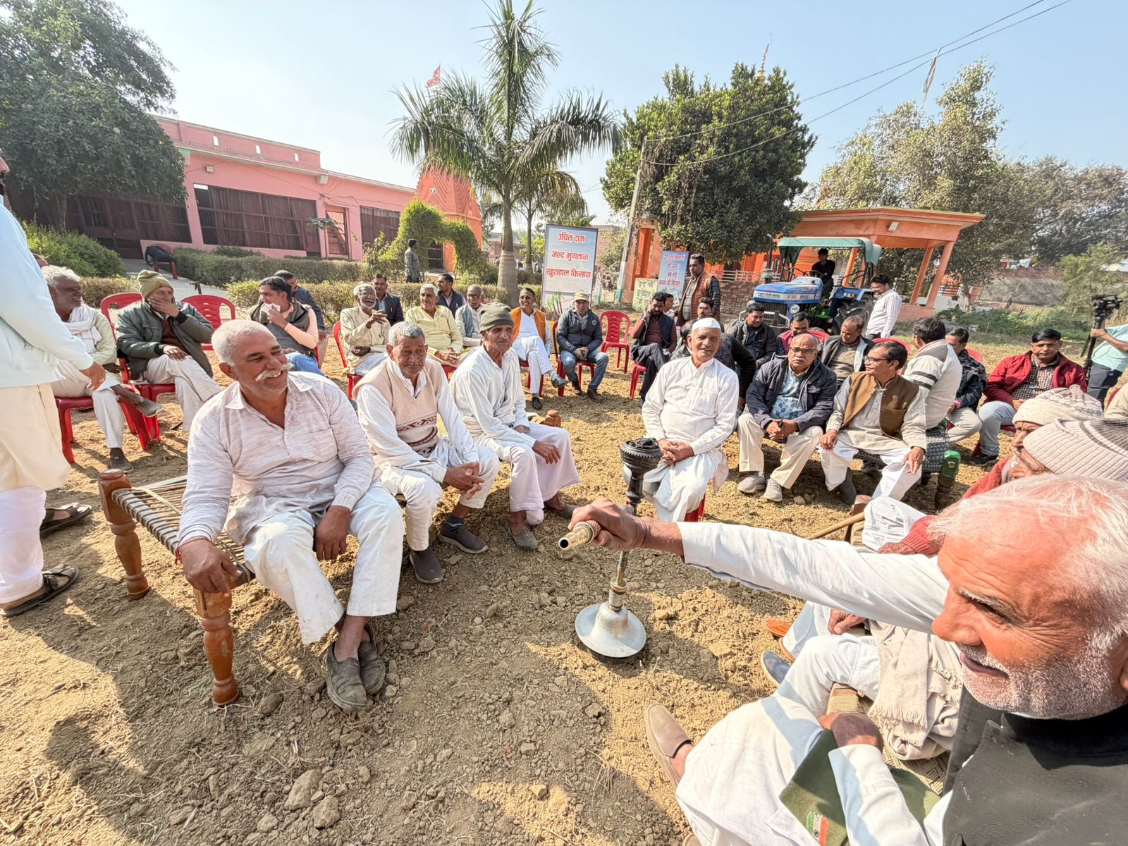 बोले किसान- योगी जी ने बदली यूपी की परिभाषा, निवेश की दृष्टि से उद्यमियों की पहली पसंद बना उत्तर प्रदेश