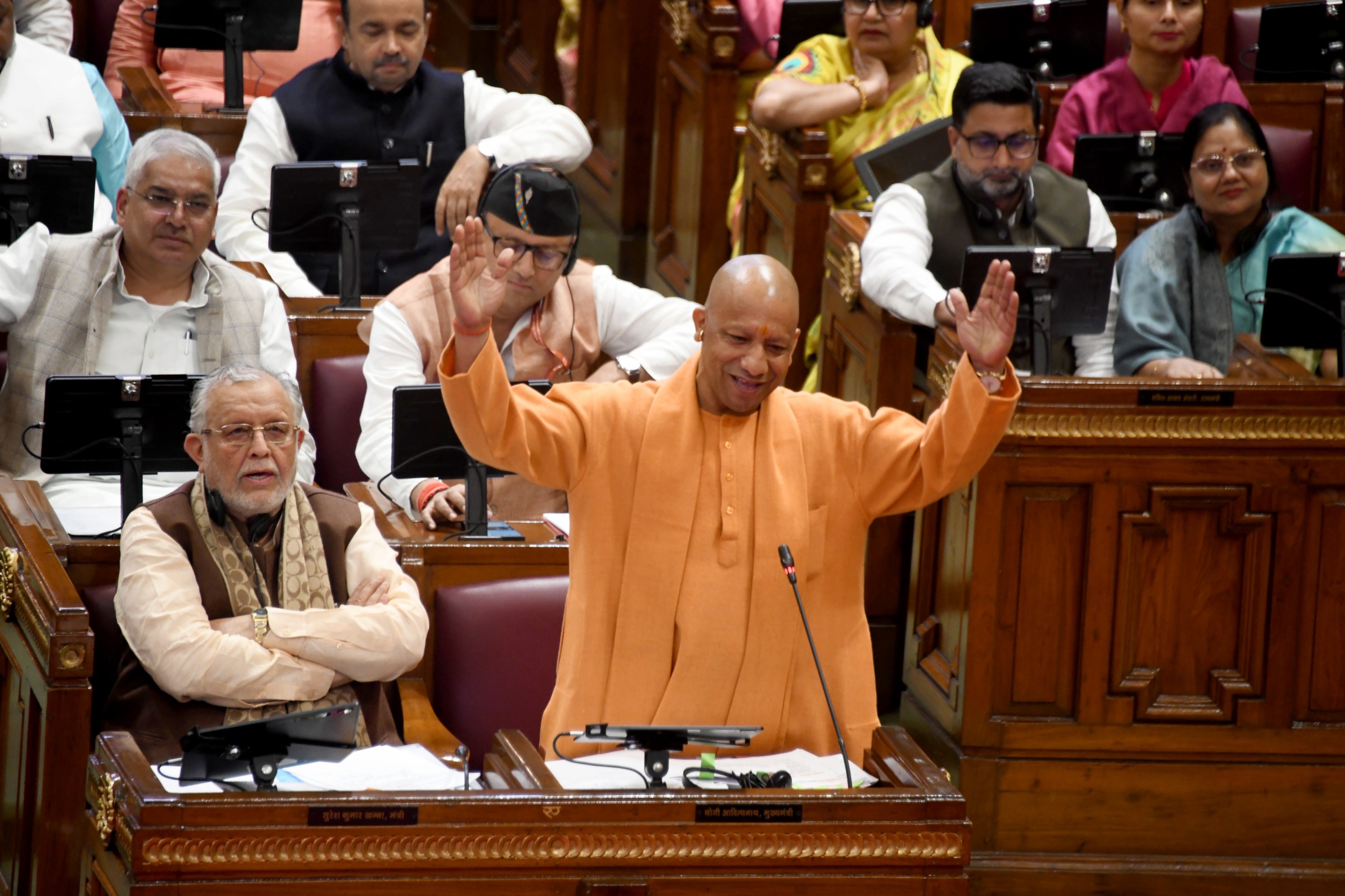 अभिभाषण के दौरान हंगामा राज्यपाल ही नहीं, मां का भी अपमानः योगी