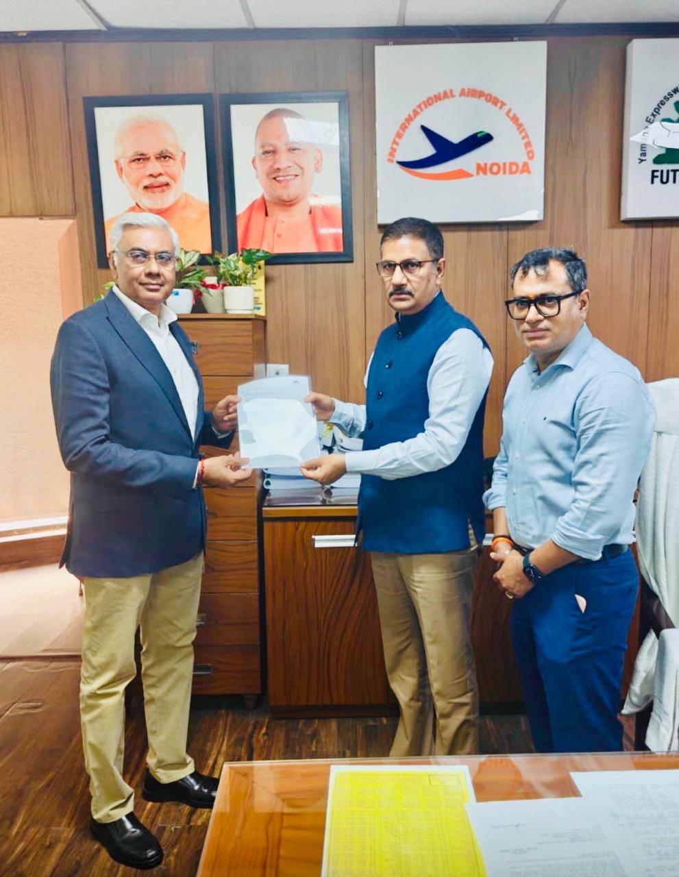 नोएडा इंटरनेशनल एयरपोर्ट पर बनेगा अत्याधुनिक एमआरओ हब, आकासा एयर के साथ हुआ रणनीतिक समझौता