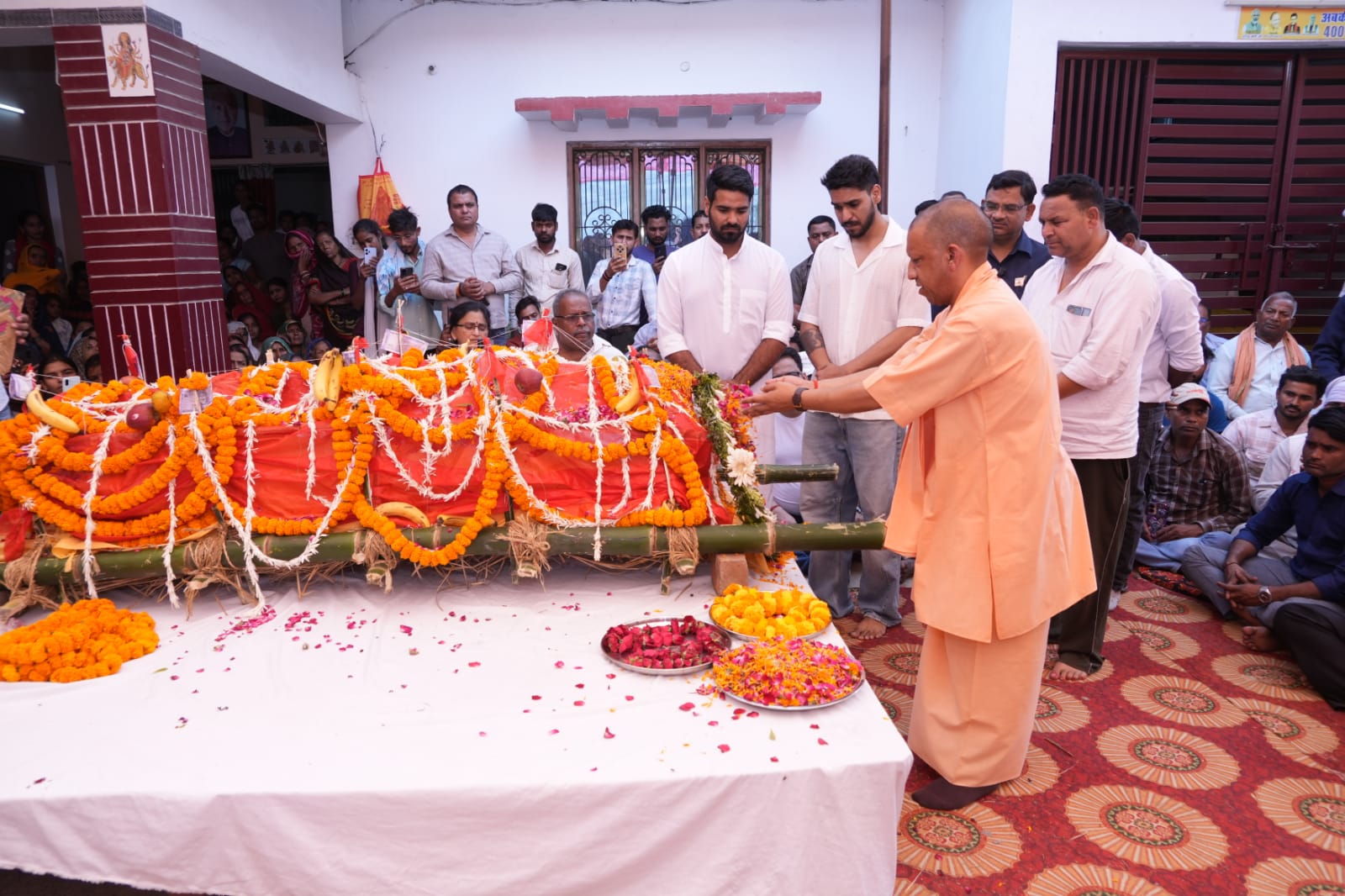 मारकंडेय यादव को सीएम योगी ने दी भावभीनी श्रद्धांजलि