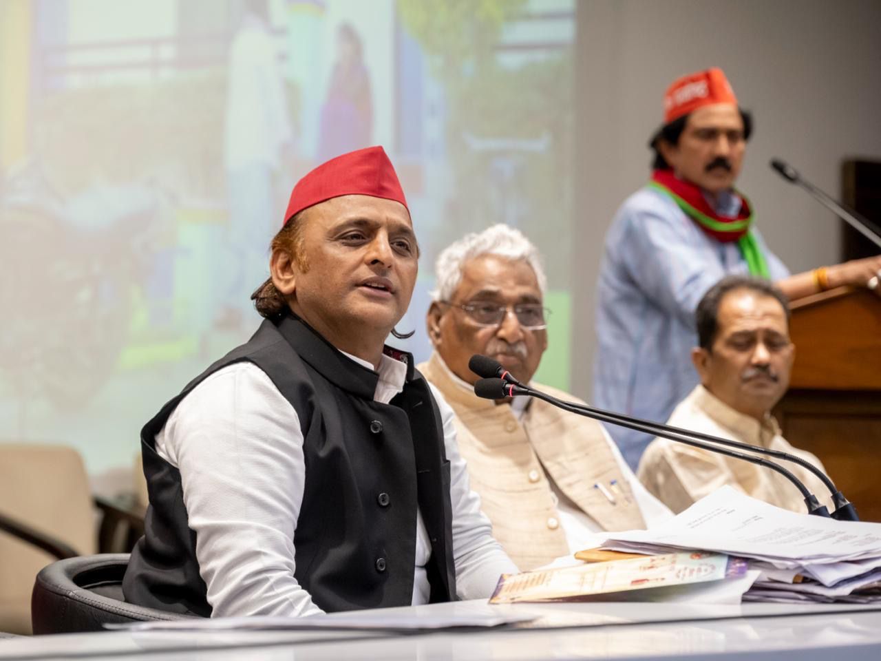 भाजपा का राजनीतिक चरित्र जन विरोधी: अखिलेश यादव