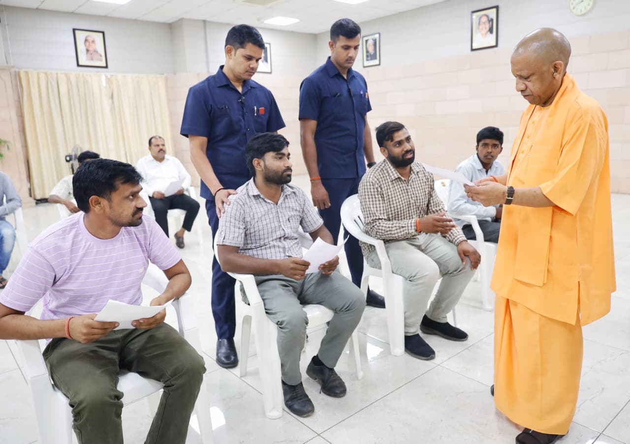 जनसेवा सरकार का कर्तव्य, इसी पथ पर चल रही सरकारः मुख्यमंत्री