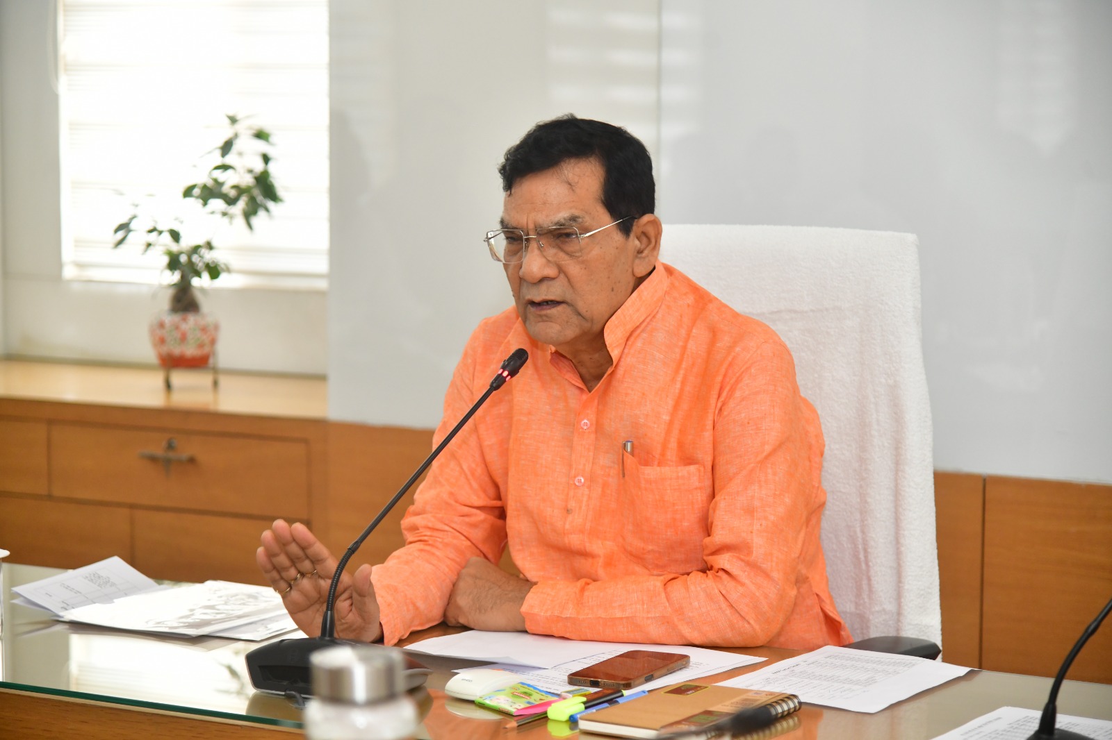 बिजली उत्पादन, ट्रांसमिशन और वितरण में यूपी ने बनाया नया रिकॉर्ड सोलर और बायो एनर्जी में भी अग्रणी बना उत्तर प्रदेश : ए.के. शर्मा