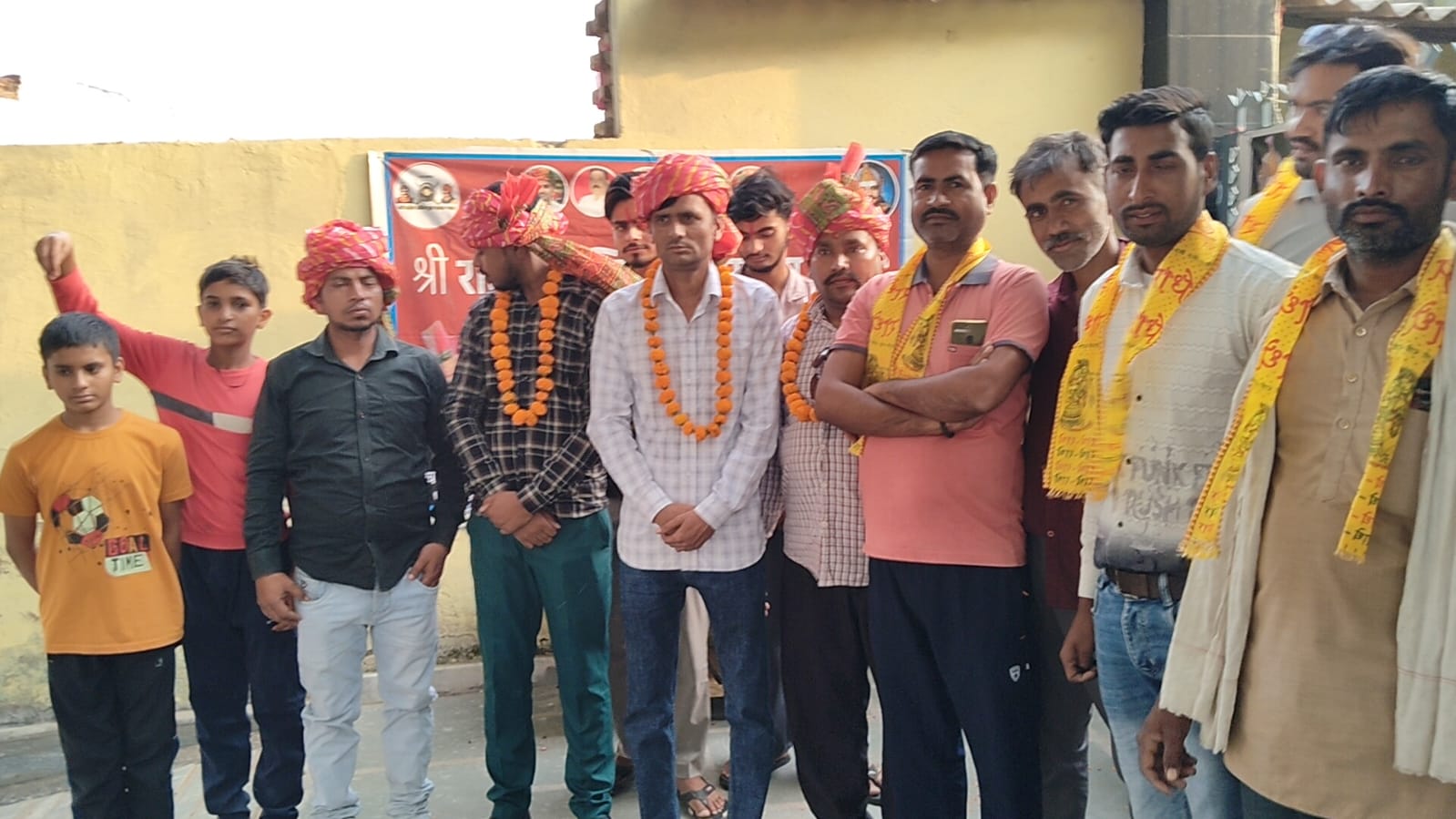 ​श्री राष्ट्रीय क्षत्रिय युवा एकता भारत द्वारा सैंपऊ के आरी गांव में महाराणा प्रताप जयंती भव्यता के साथ आयोजित