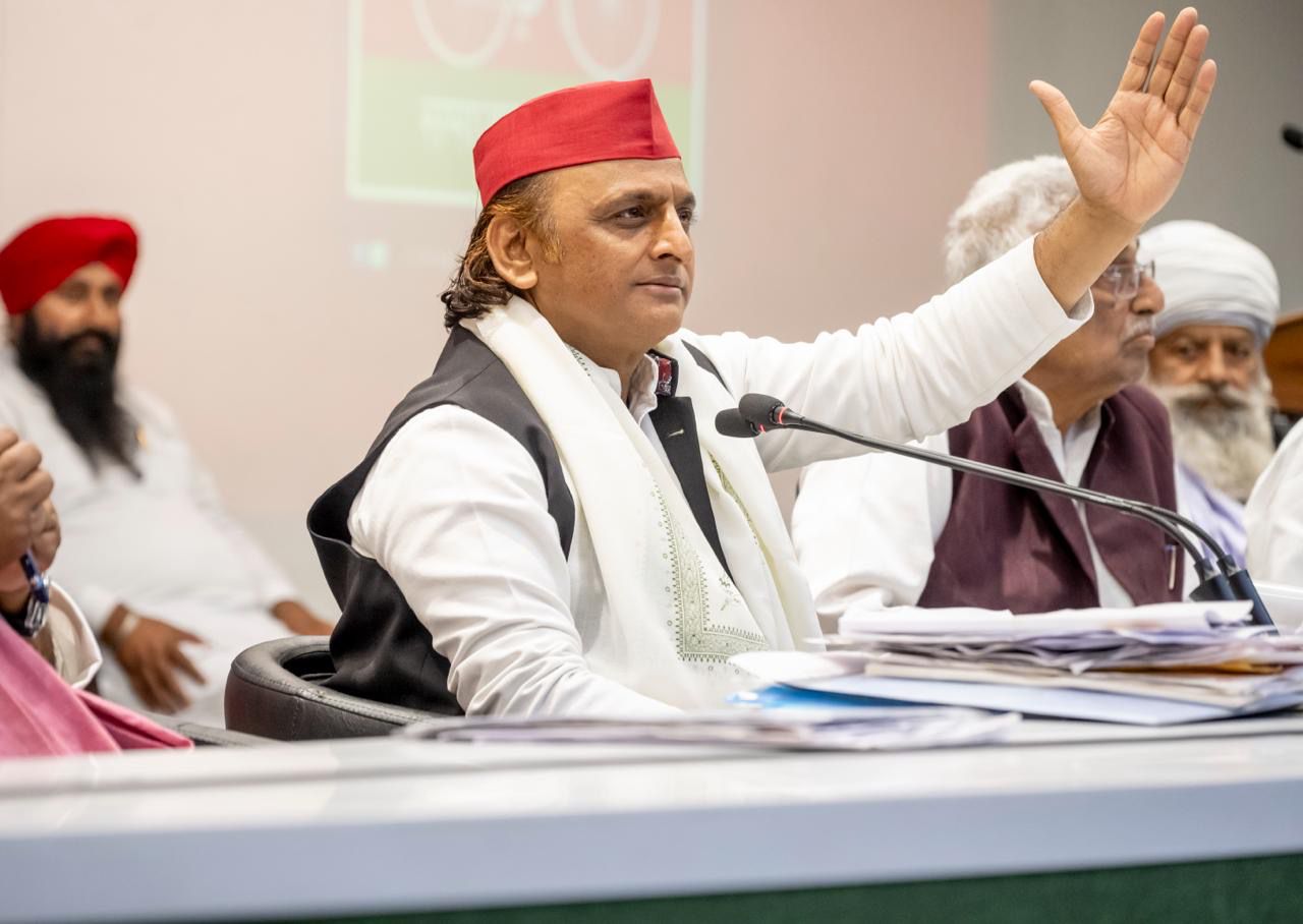भाजपा सरकार के बनाए हर ‘कॉरिडोर’ और ‘चौड़ीकरण’ की योजना के पीछे जो घपला-घोटाला है: अखिलेश यादव