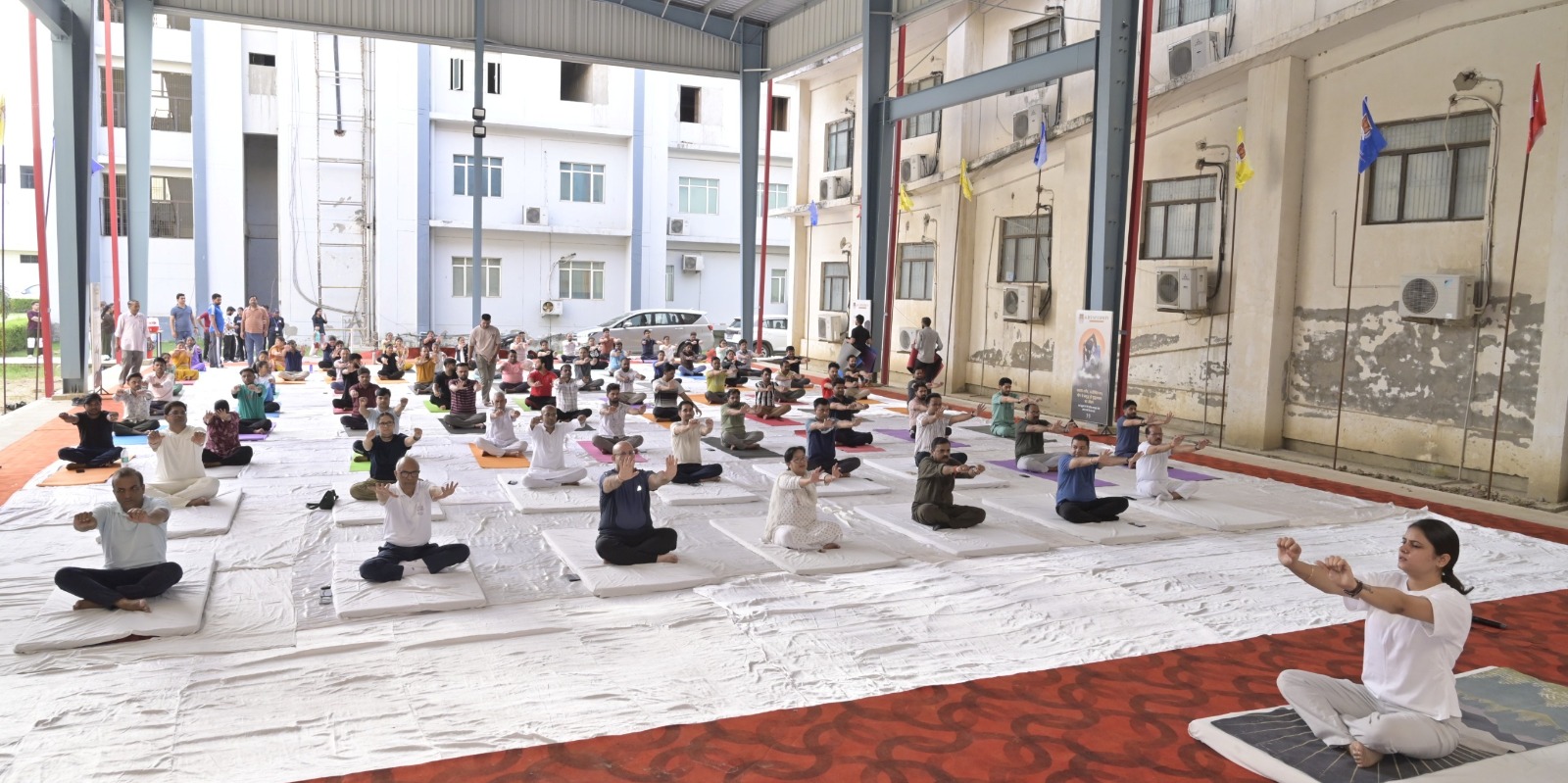 केडी विश्वविद्यालय एवं आर.के. ग्रुप के शैक्षिक संस्थानों में उत्साह से मना अंतरराष्ट्रीय योग दिवस