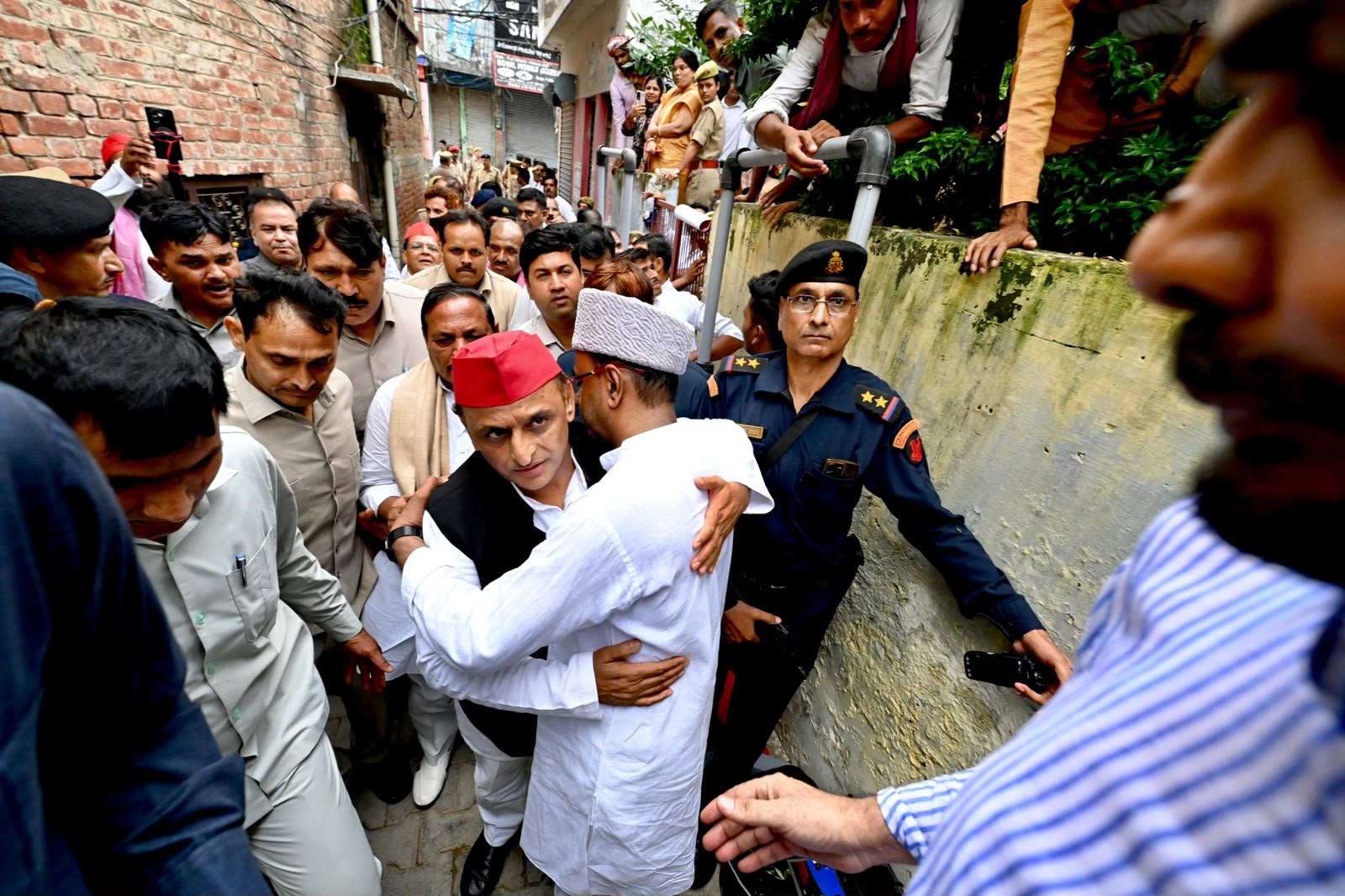 शिक्षा मंत्री धर्मेंद्र प्रधान का इस्तीफा नई पीढ़ी की जीत है, इंकलाब की जीत है: अखिलेश यादव