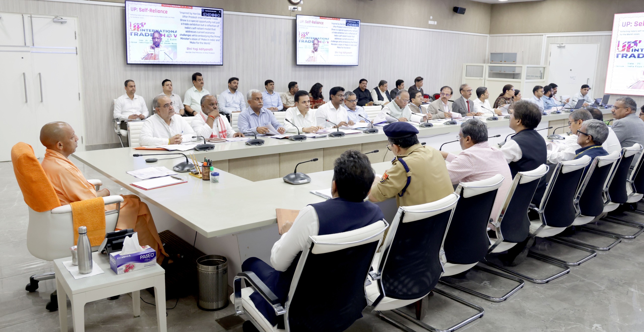14 और 15 अगस्त को प्रदेश के सभी सिनेमाघरों में राष्ट्रगीत एवं राष्ट्रगान का अनिवार्य प्रसारण सुनिश्चित किया जाए: मुख्यमंत्री