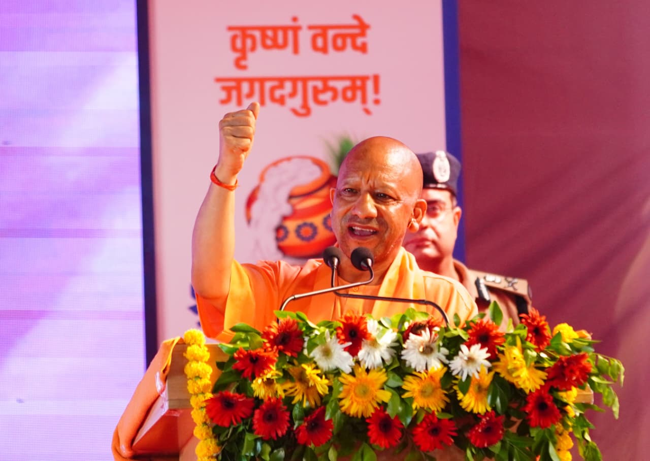 अंधकार में जन्म लेकर श्रीकृष्ण ने जीवन भर समाज को दिखाया प्रकाश का मार्ग- मुख्यमंत्री