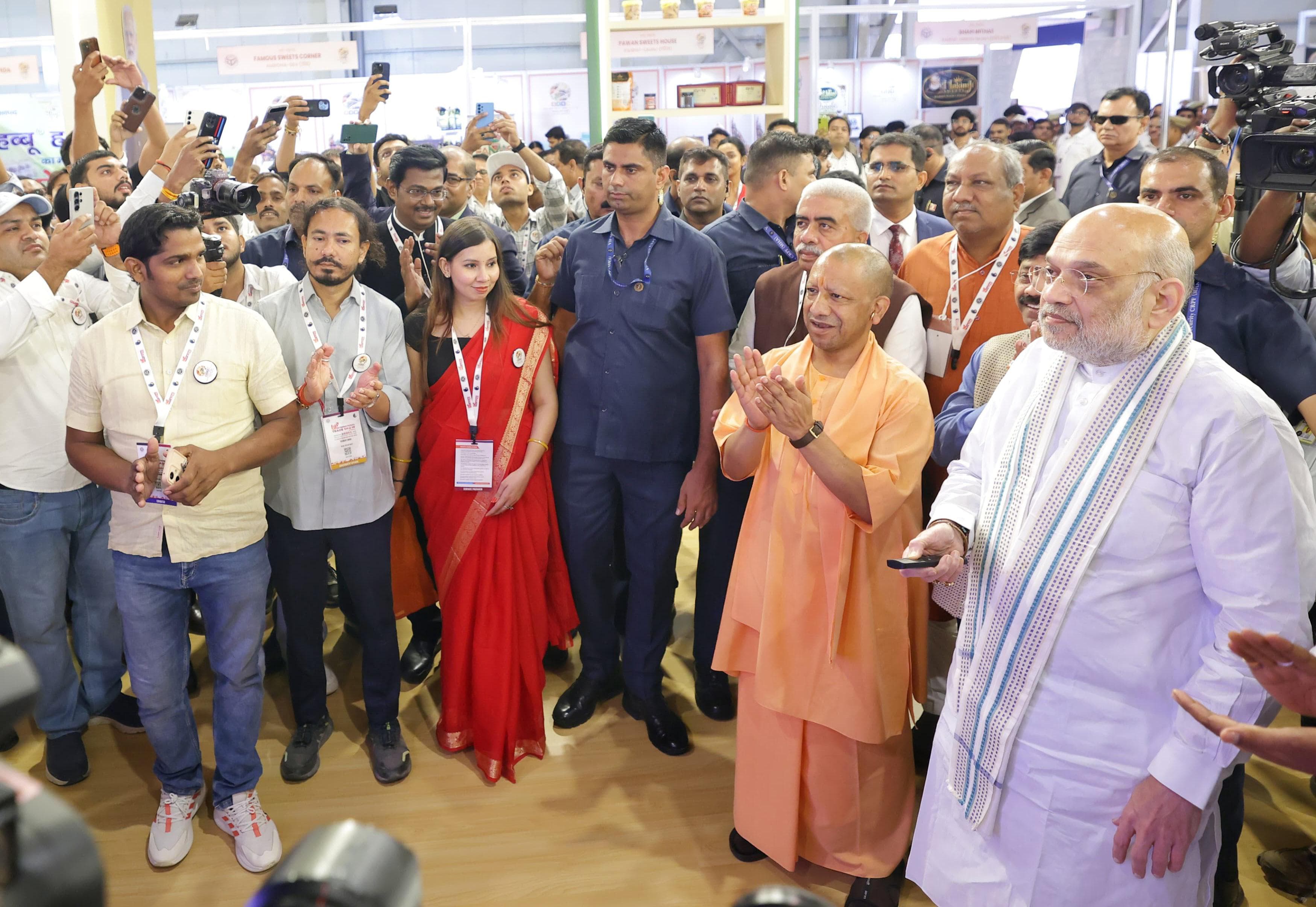 यूपी में संभावनाओं की कभी कमी नहीं थी, सही माहौल देकर हुनर को बाजार से जोड़ा: सीएम योगी