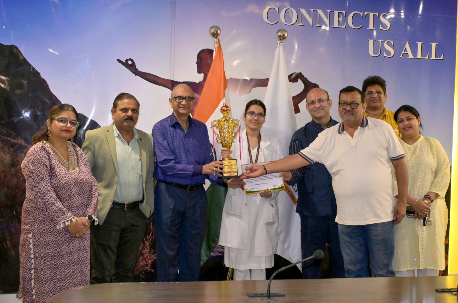 केडी मेडिकल कॉलेज की छात्रा ने बढ़ाया ब्रज और विश्वविद्यालय का गौरव