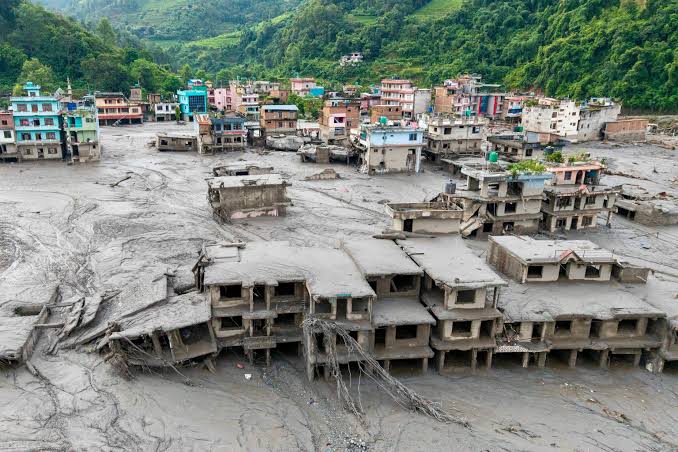 नेपाल में जलप्रलय! मौतों का आंकड़ा पहुंचा 682