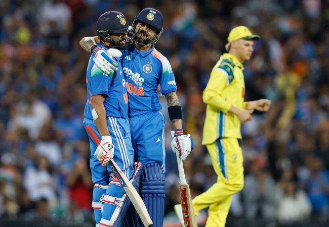 भारत ने तीसरा वनडे 9 विकेट से जीता, रोहित ने 121 और विराट ने 74 रन बनाए