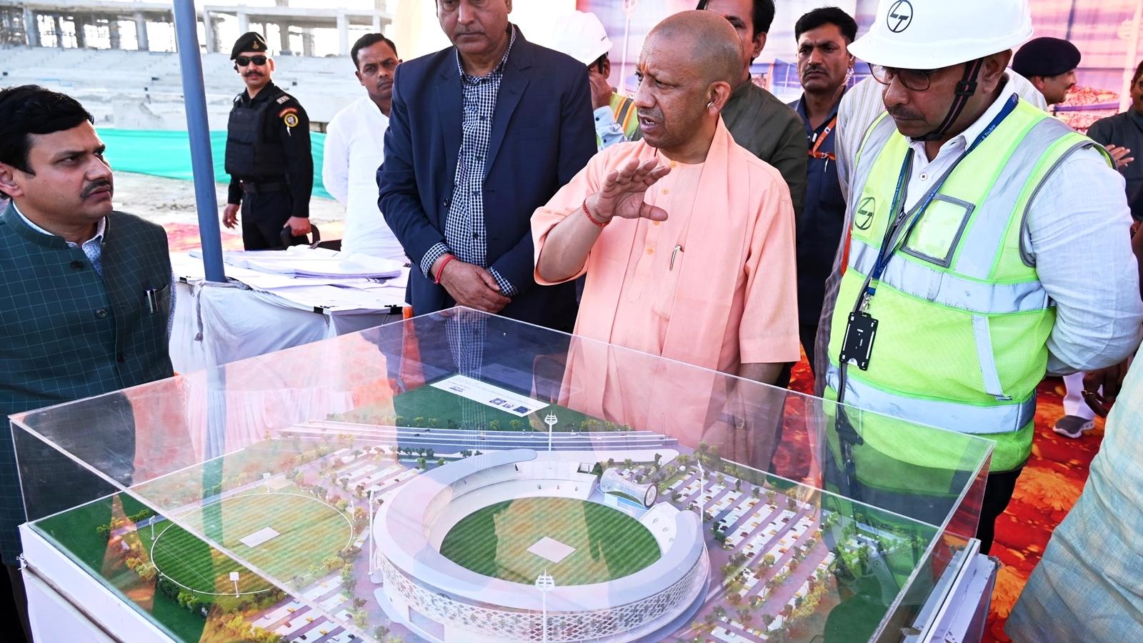 अलीगढ़ बनेगा यूपी का नया स्पोर्ट्स पावर हाउस, सीएम योगी सौंपेंगे ओलंपिक स्टैंडर्ड कॉम्प्लेक्स