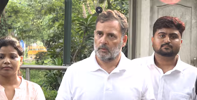 जंतर-मंतर प्रदर्शनकारियों के साथ राहुल की प्रेस कॉन्फ्रेंस