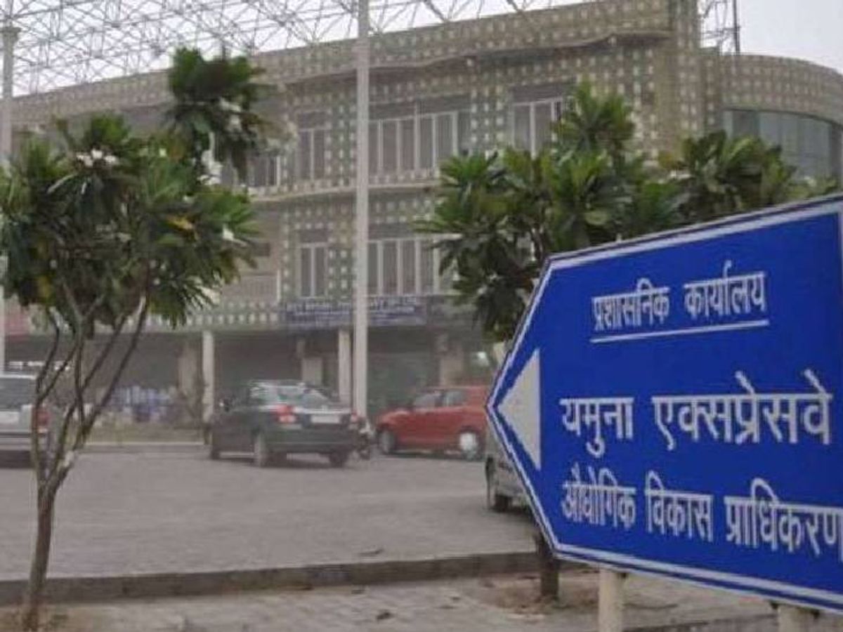 यमुना एक्सप्रेस-वे बन रहा बहुक्षेत्रीय औद्योगिक कॉरिडोर